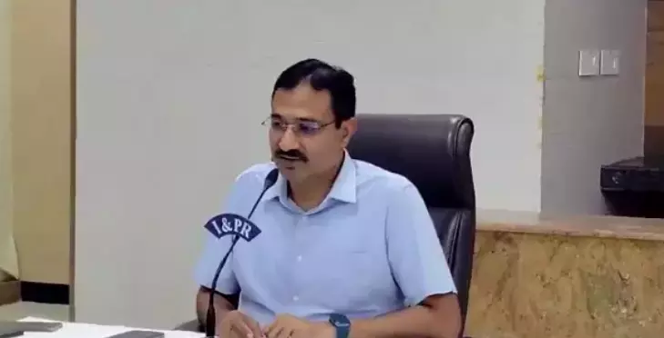 CEO inspects strong rooms in Vizag