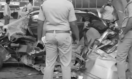 Four Killed in Lorry- Car Collission in Anantapur