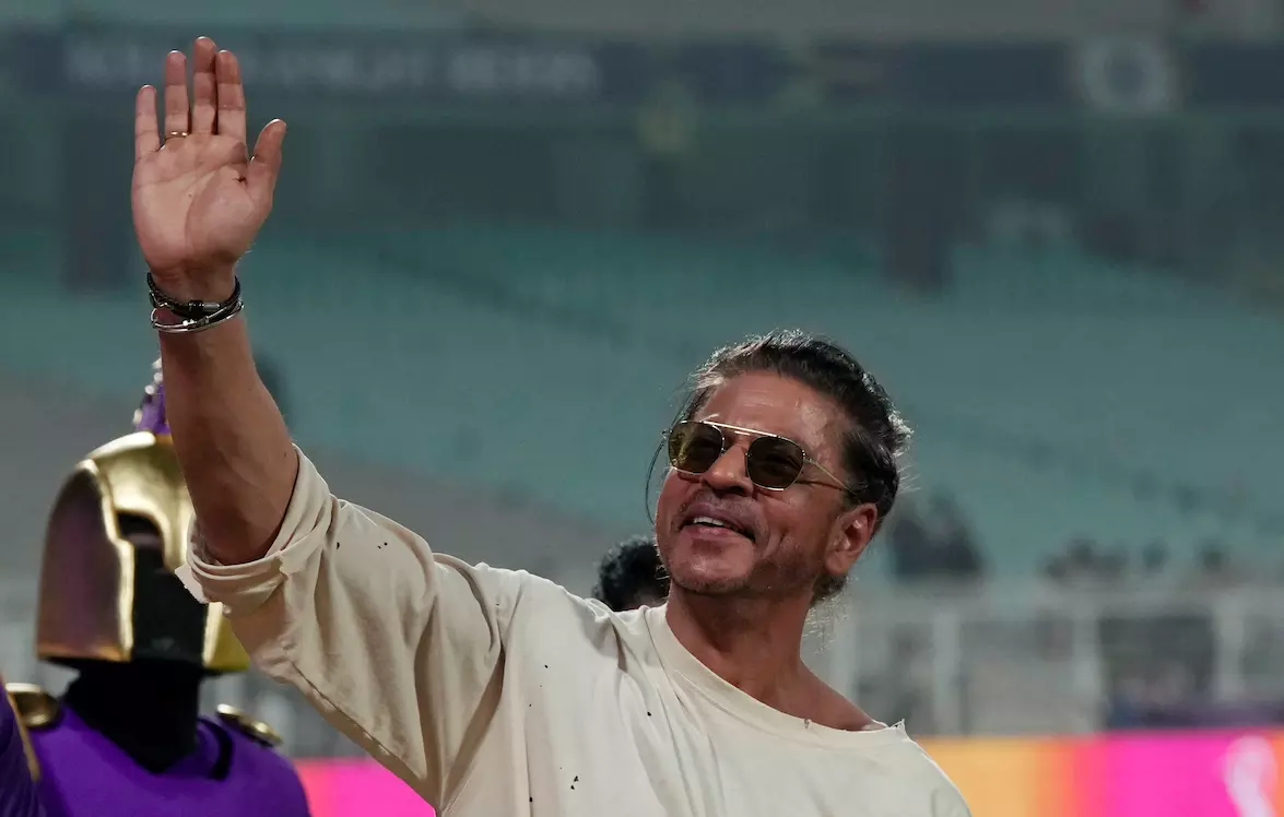 Actor Shah Rukh Khan hospitalised in Ahmedabad after heat stroke