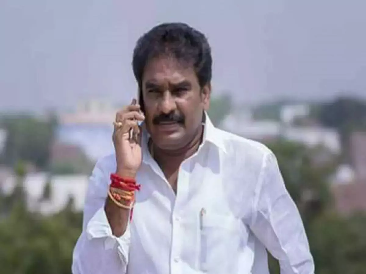 AP police intensifies search against YSRCP MLA Ramakrishna Reddy in EVM damage case AP police intensifies search against YSRCP MLA Ramakrishna Reddy in EVM damage case