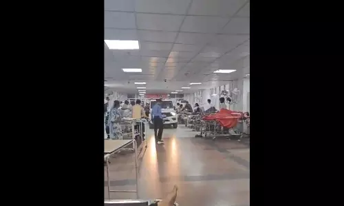 Watch: Cops Drive Car into AIIMS-Rishikesh to Arrest Nursing Officer Accused of Molestation Watch: Cops Drive Car into AIIMS-Rishikesh to Arrest Nursing Officer Accused of Molestation
