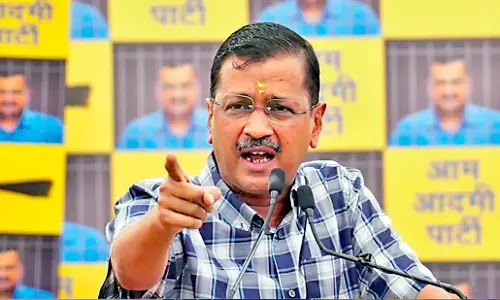 Wont resign because it will set precedent, give BJP free hand to target oppn CMs: Kejriwal