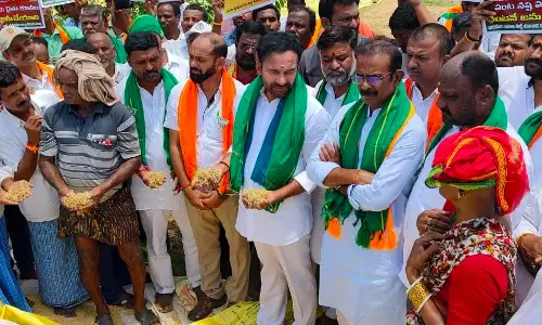 Congress govt is playing with the lives of farmers: Kishan