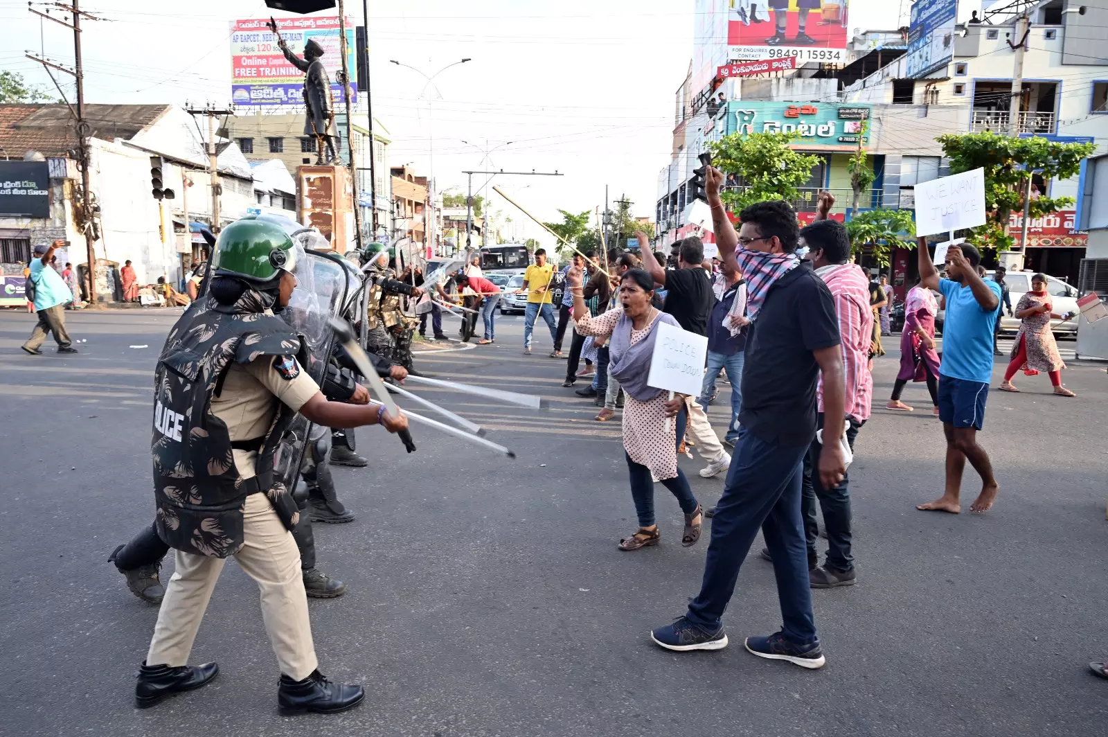 1,313 vehicles seized in police cordon and search operations in AP