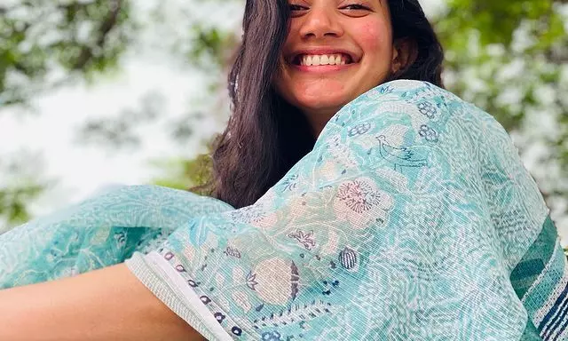 Sai Pallavi looks refreshing like a spring breeze