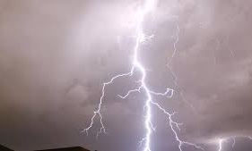 Strong winds hit several parts of Hyderabad Strong winds hit several parts of Hyderabad