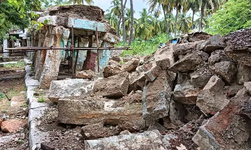 Portion of Virupaksha Temple in Hampi Collapses After Heavy Rainfall Portion of Virupaksha Temple in Hampi Collapses After Heavy Rainfall