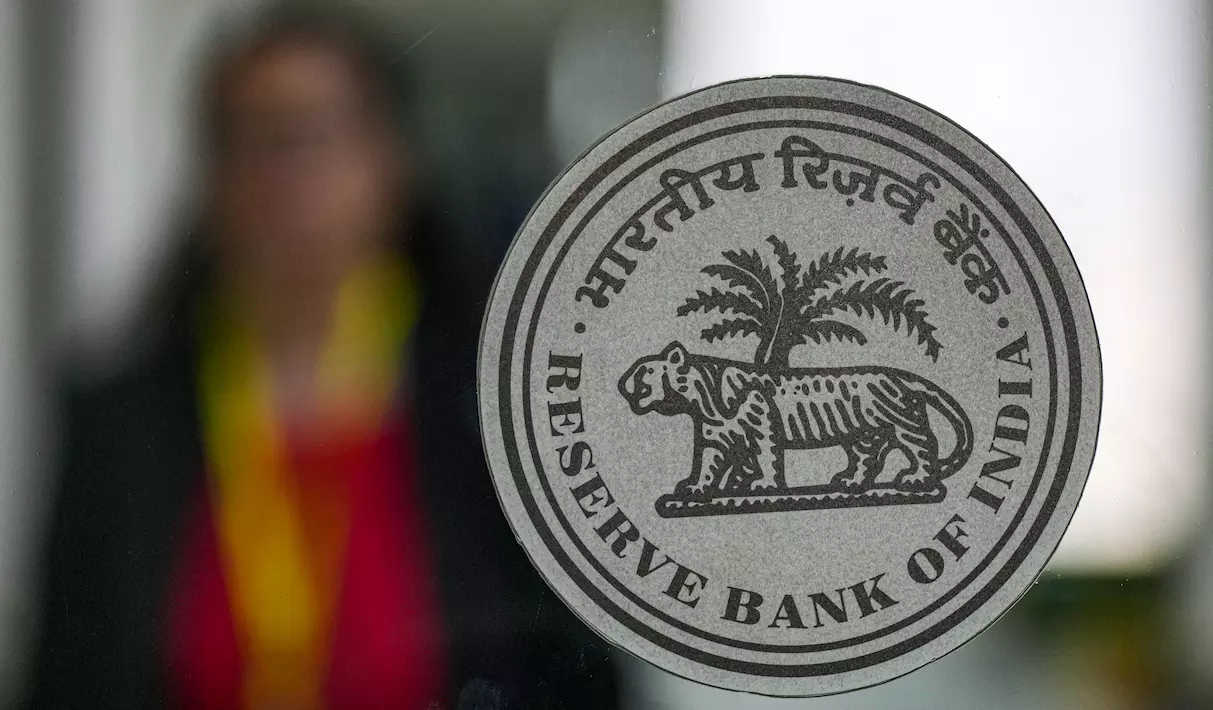 RBI’s record dividend to help lower fiscal deficit beyond gov’s target says Fitch
