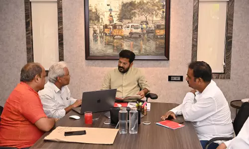 CM Revanth Meets Artist Rudra Rajesham, Discusses New State Symbol
