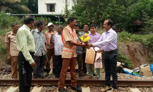 Rs 25,000 Reward for Timely Detection of Weld Failure on Konkan Railway Track