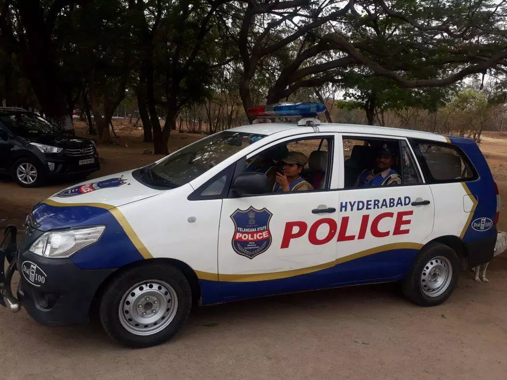 Hunt on for armed-robbers’ involved in firing at Afzalgunj and Bidar Hunt on for armed-robbers’ involved in firing at Afzalgunj and Bidar