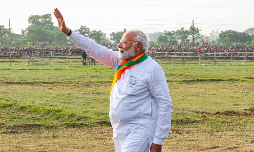 Opposition Objects to PM Modis meditation ahead of voting