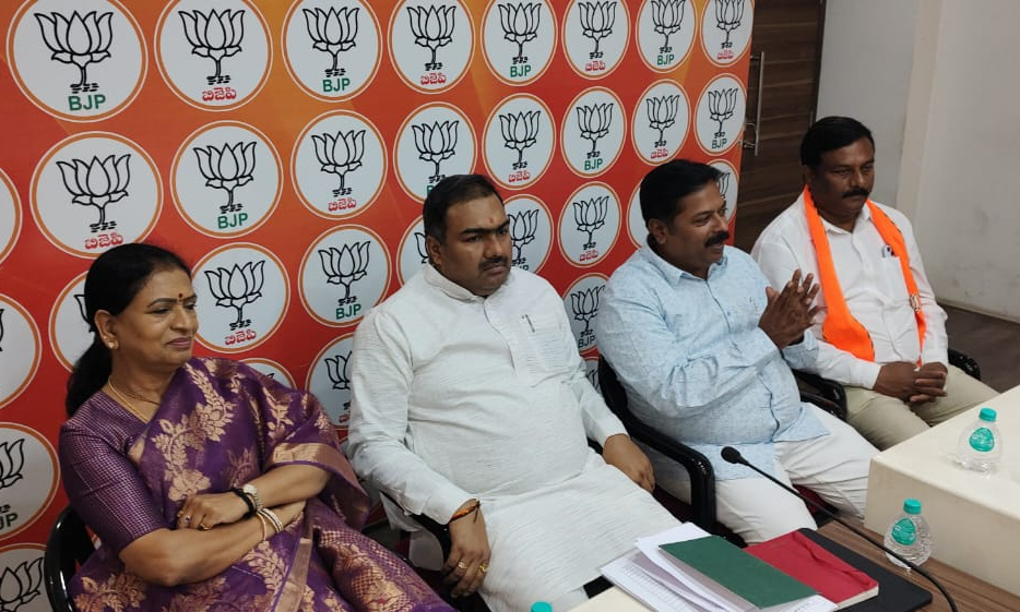 BJP hails inclusion of Martyrs Memorial in state logo