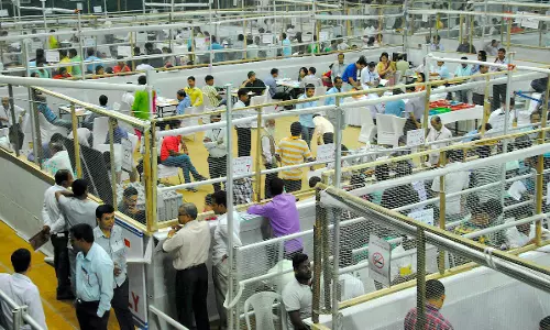 Stalin alerts party cadre on the eve of counting