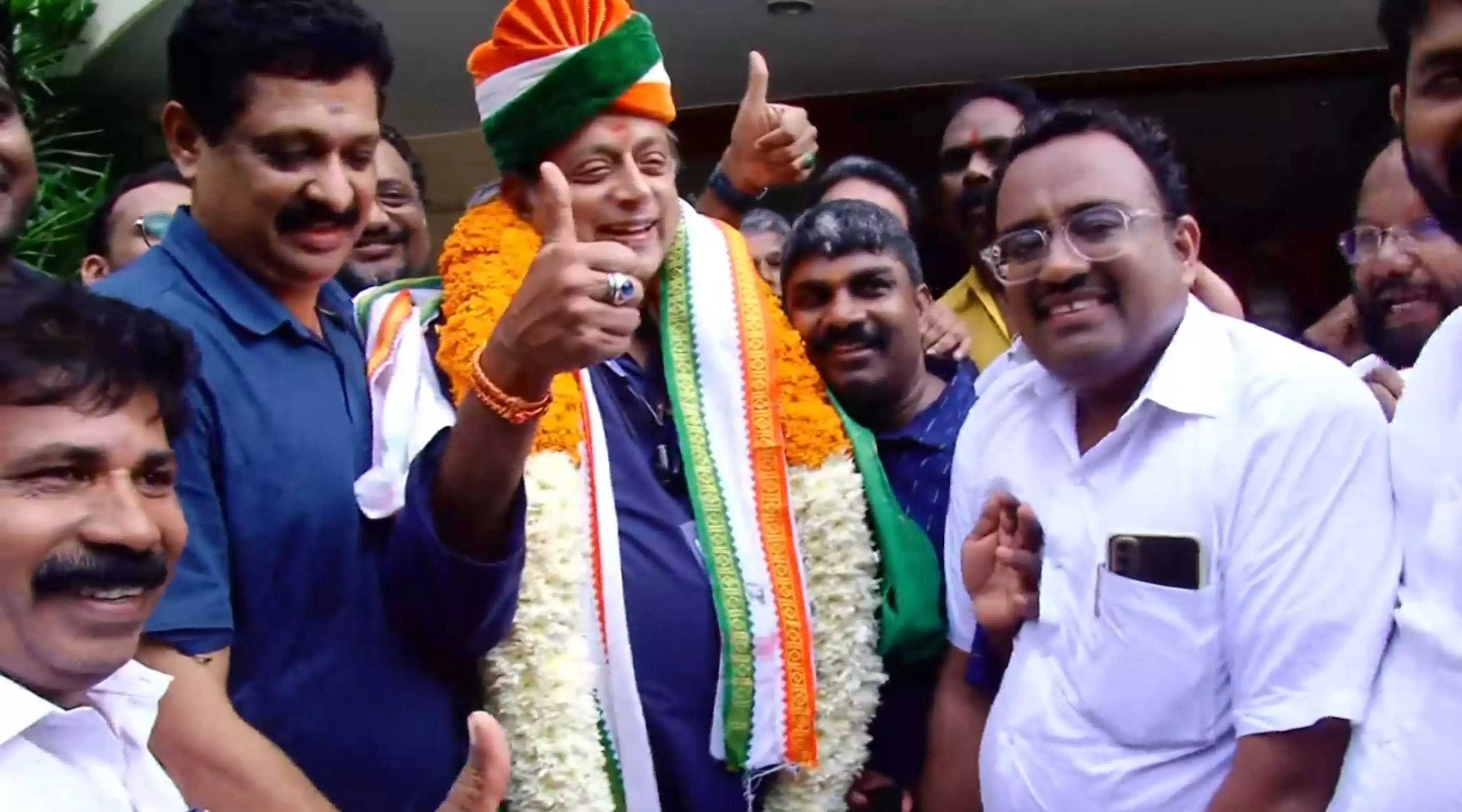 LS Poll Results Lesson for BJP That They Do Better on Other Tracks than Communalism: Tharoor LS Poll Results Lesson for BJP That They Do Better on Other Tracks than Communalism: Tharoor