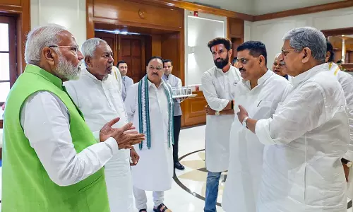 Will face challenges head on, Modi tells ex-Cabinet members