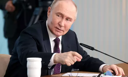 Putin warns that Russia could provide long-range weapons to others to strike Western targets Putin warns that Russia could provide long-range weapons to others to strike Western targets