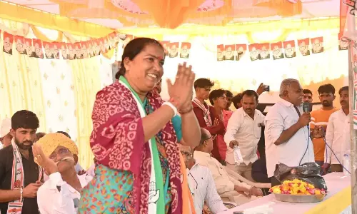 Geniben Thakor, Who Crowdfunded Her Campaign, Helps Congress Make Breakthrough in Gujarat