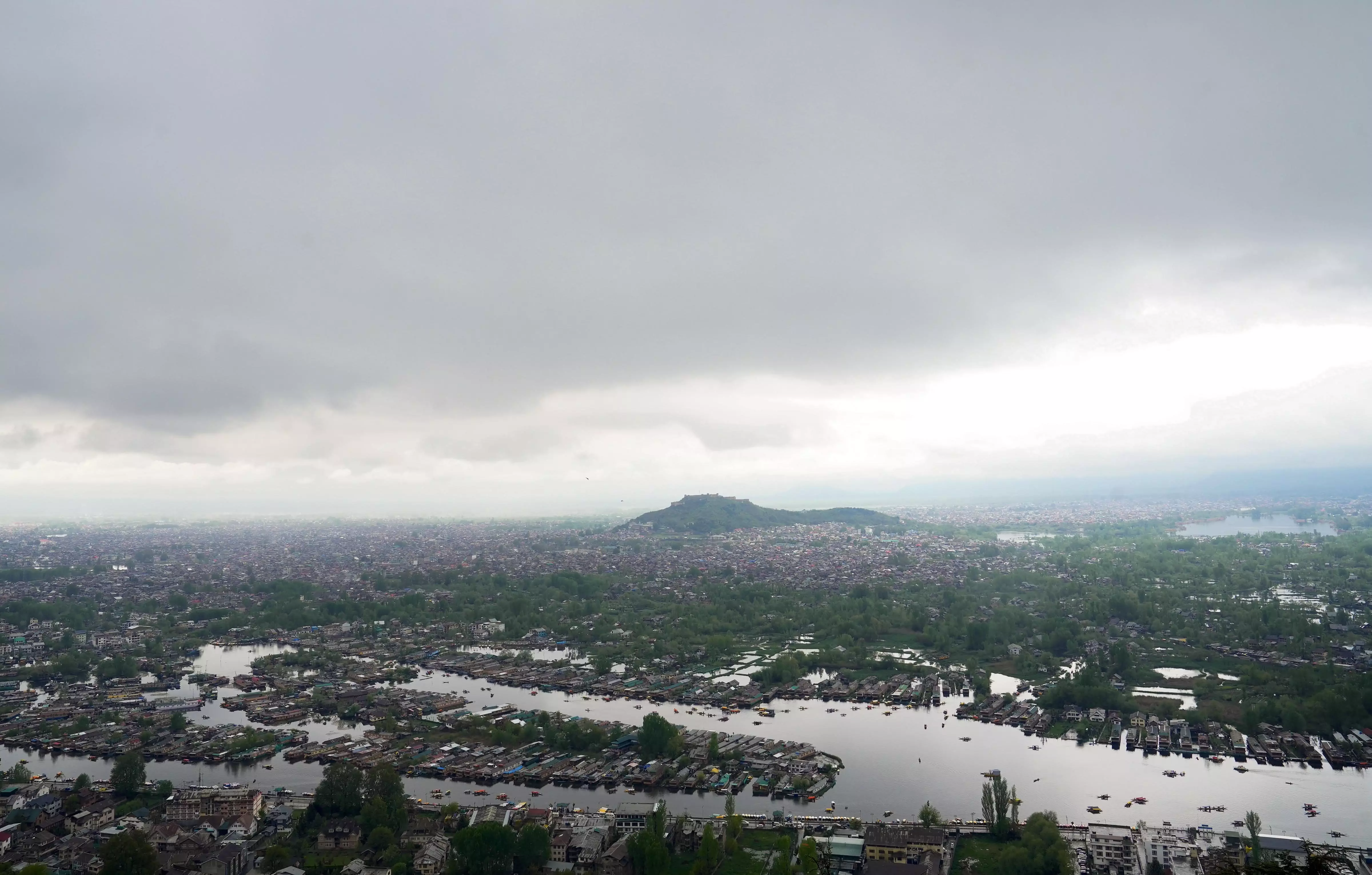 IMD Issues Warning for Heavy Rainfall in Karnataka; Precautions Urged