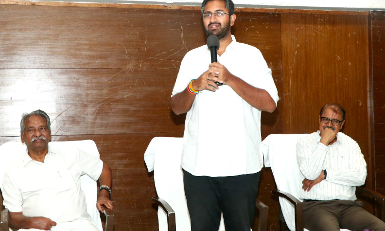 Vizag MP Shri Bharat Pays Tribute to M. V. V. S. Murthy