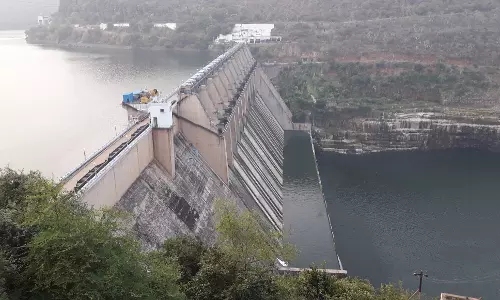 Srisailam Reservoir Receives Significant Inflow, Holds 33.71 TMC Ft of Water