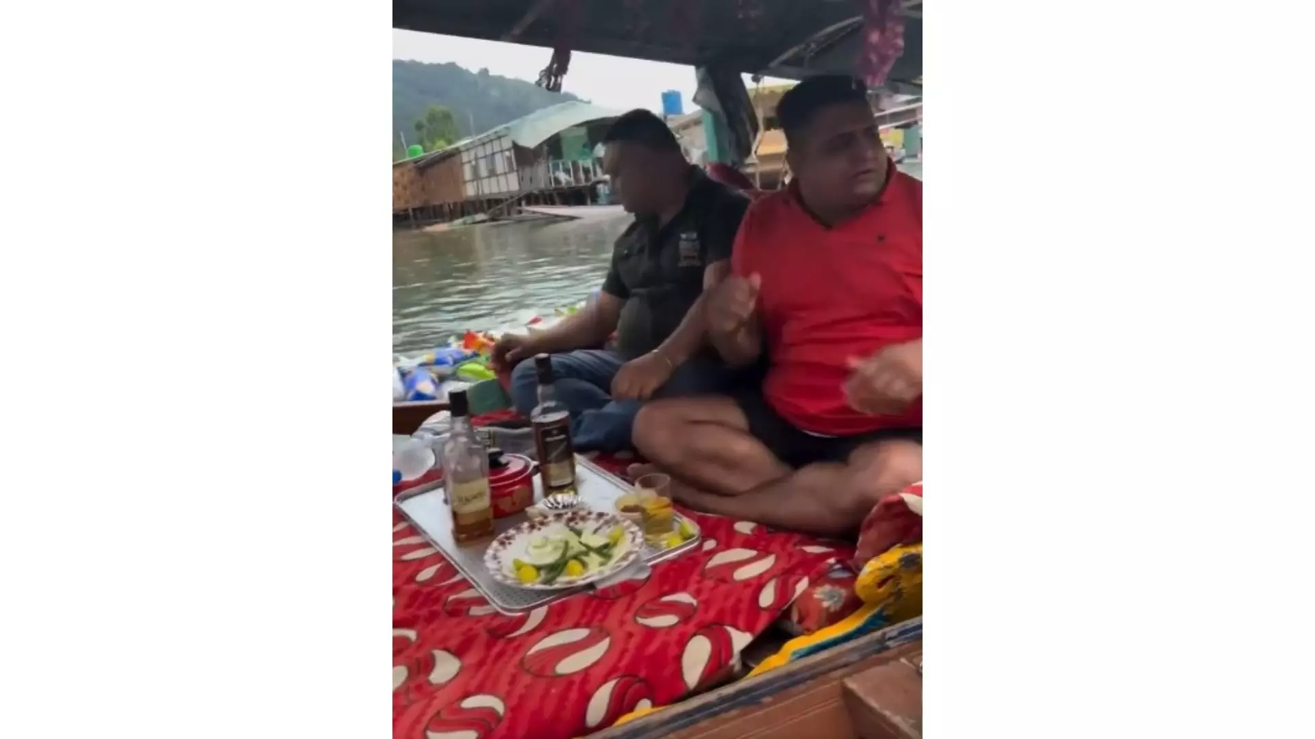 Two Arrested for Drinking Liquor in Dal Lake, Srinagar