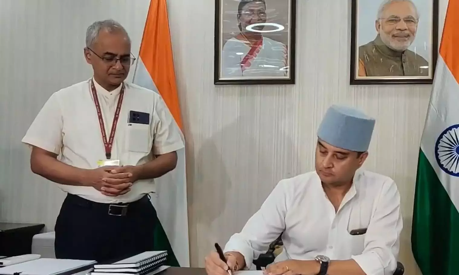 Jyotiraditya Scindia Takes Charge As Telecom Minister Jyotiraditya Scindia Takes Charge As Telecom Minister