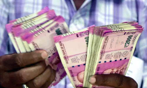 Low-income households see incomes stagnant for five years: survey