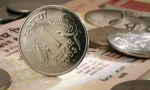Indias Rupee Plummets to Record Low: Urgent Calls for Economic Reform
