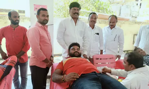 Donate blood, save up to four lives
