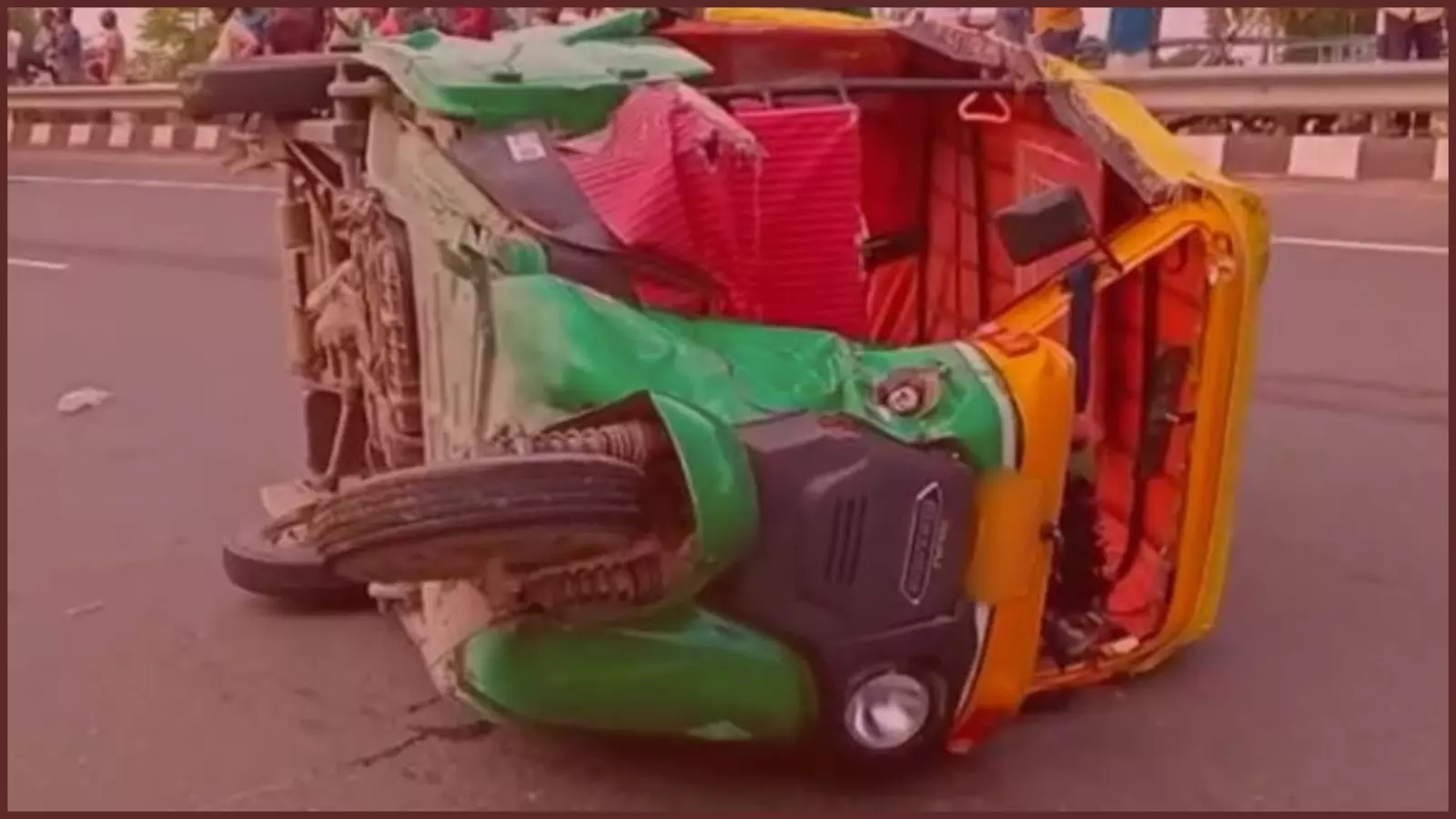 Man dies as auto overturns near Alur Man dies as auto overturns near Alur