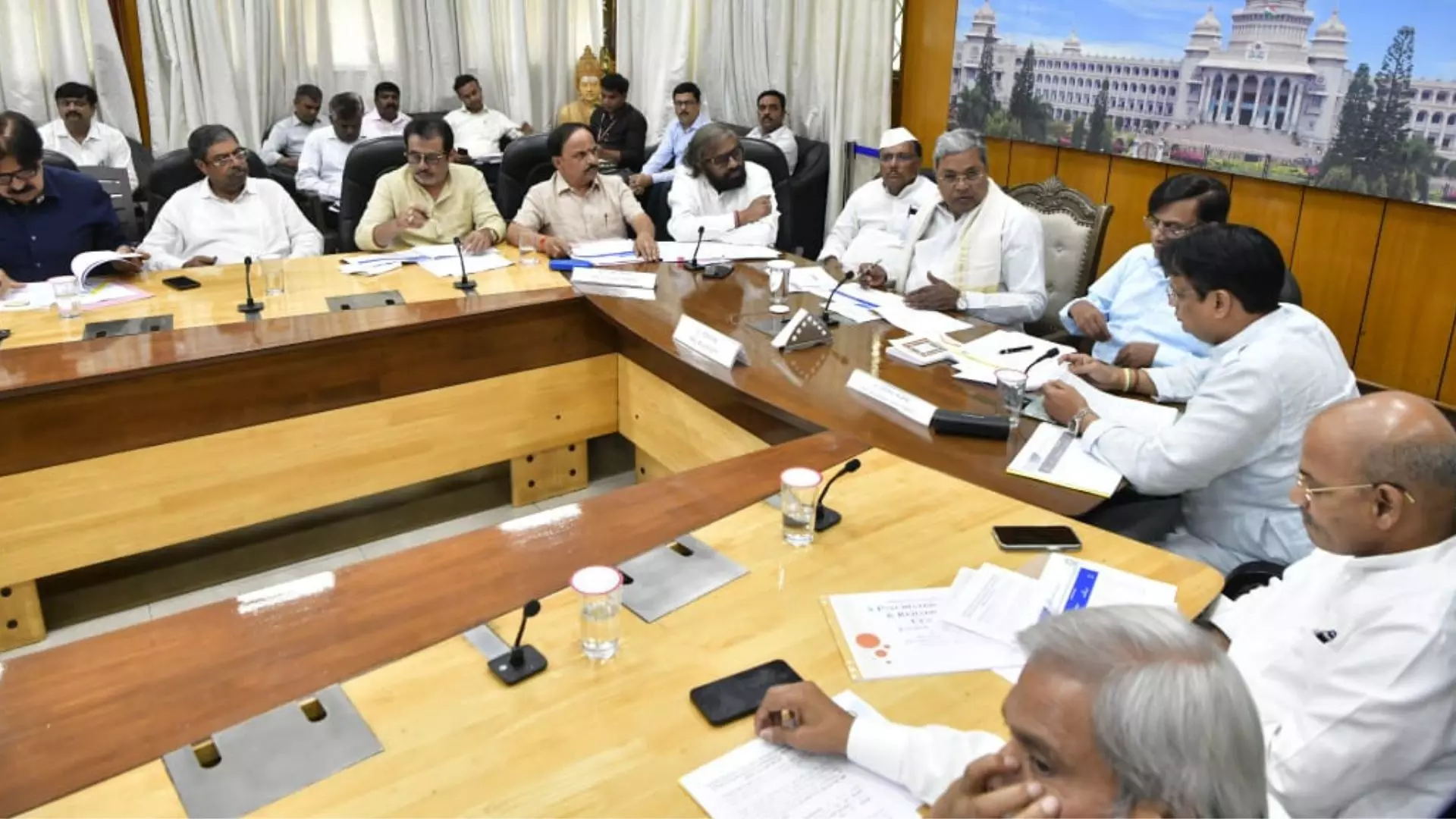 Minister Urges Mega Skill Centre for Kalyana Karnataka Youth Minister Urges Mega Skill Centre for Kalyana Karnataka Youth