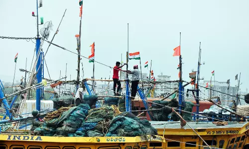 Fishing begins off Vizag coast amid shadow of ill equipped harbour