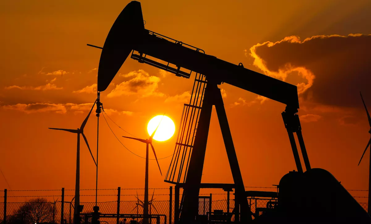 India needs to cut energy imports India needs to cut energy imports