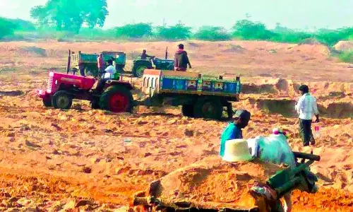 Violence by sand smuggler go unabated