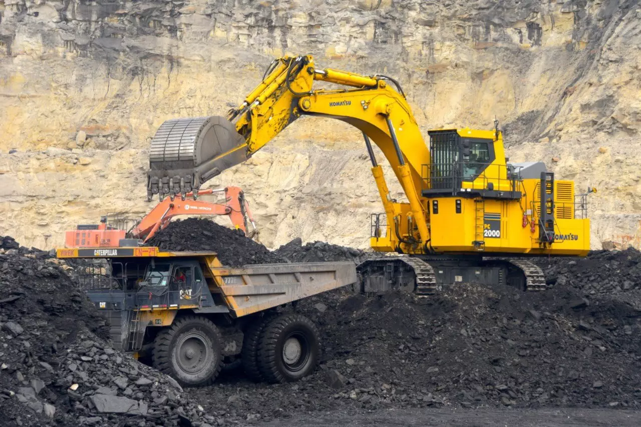 Centre asks Jkhand to auction 10 mineral blocks, warns it will go ahead if state fails to do so Centre asks Jkhand to auction 10 mineral blocks, warns it will go ahead if state fails to do so