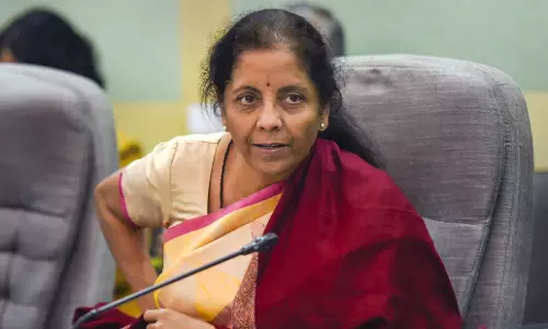 FM Nirmala Sitharaman Meets Economists Ahead of Budget