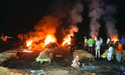 Rs 10 lakh relief for families of hooch victims