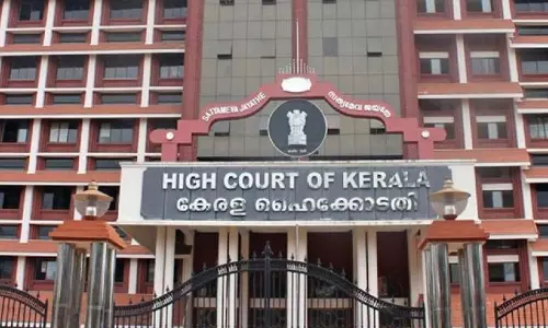 One cannot be classified as an enemy for working in Pakistan: Kerala High Court