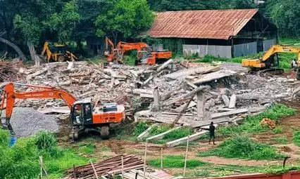 YSRC Central Office at Tadepalli Demolished, Vizag Offices Notified