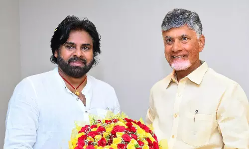 Naidu, Pawan discuss politics, strategies Naidu, Pawan discuss politics, strategies