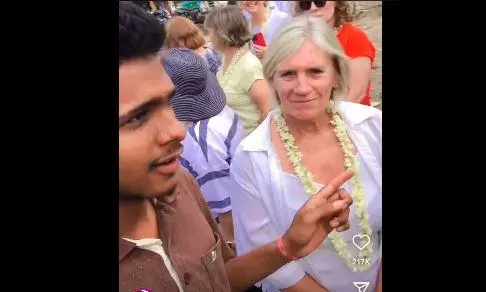 Young Man Harasses Tourist Women By Putting Up Their Rates Young Man Harasses Tourist Women By Putting Up Their Rates