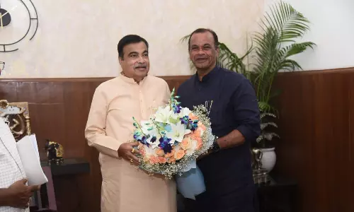 Gadkari to Review ORR and NH Progress Soon: Komatireddy Gadkari to Review ORR and NH Progress Soon: Komatireddy