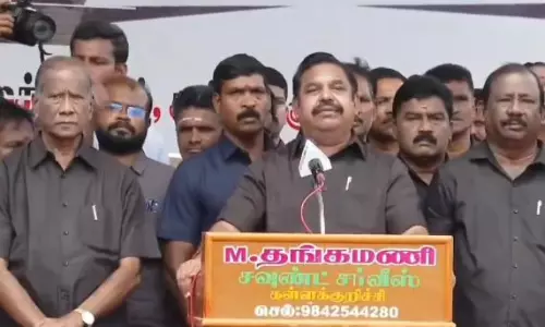 BJP Meets Tamil Nadu Governor, AIADMK to Meet on Tuesday