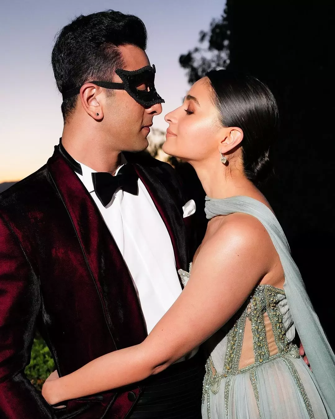 Alia-Ranbir Stunning Sunset Photoshoot