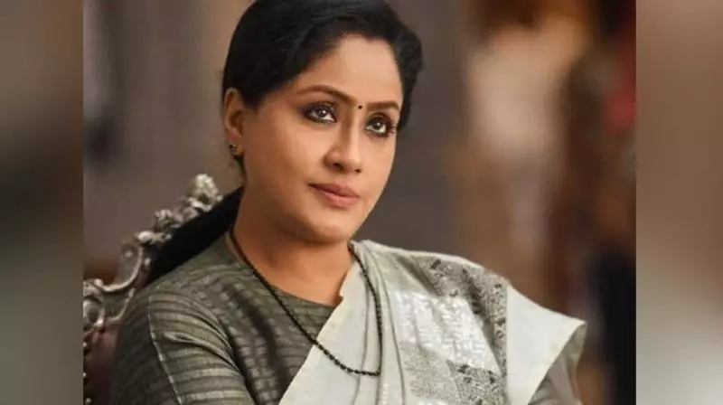 Vijayashanti dons khakis, pockets hefty sum? Vijayashanti dons khakis, pockets hefty sum?