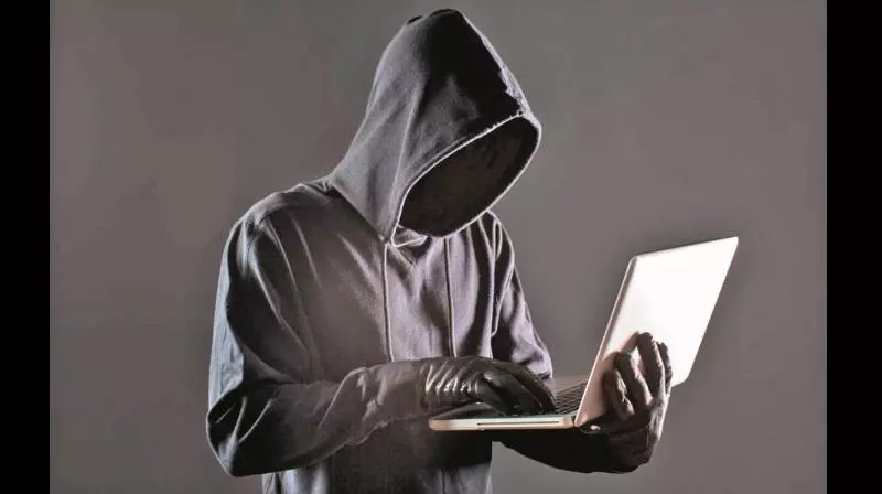 Man Loses Over ₹22.10 Lakh In Online Trading Scam Man Loses Over ₹22.10 Lakh In Online Trading Scam