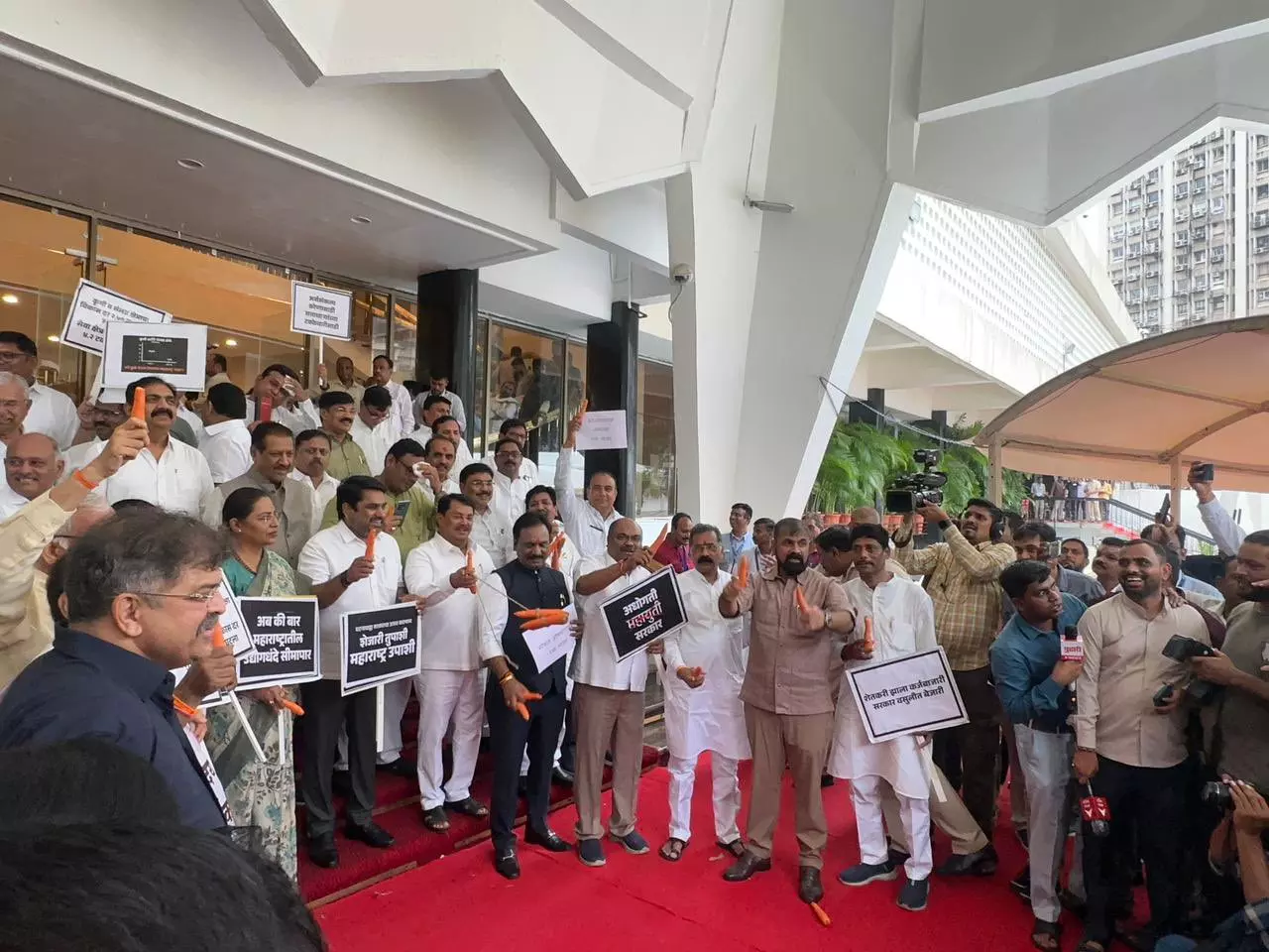 Opposition alleges Maharashtra’s Pune is becoming ‘Udta Punjab’ Opposition alleges Maharashtra’s Pune is becoming ‘Udta Punjab’