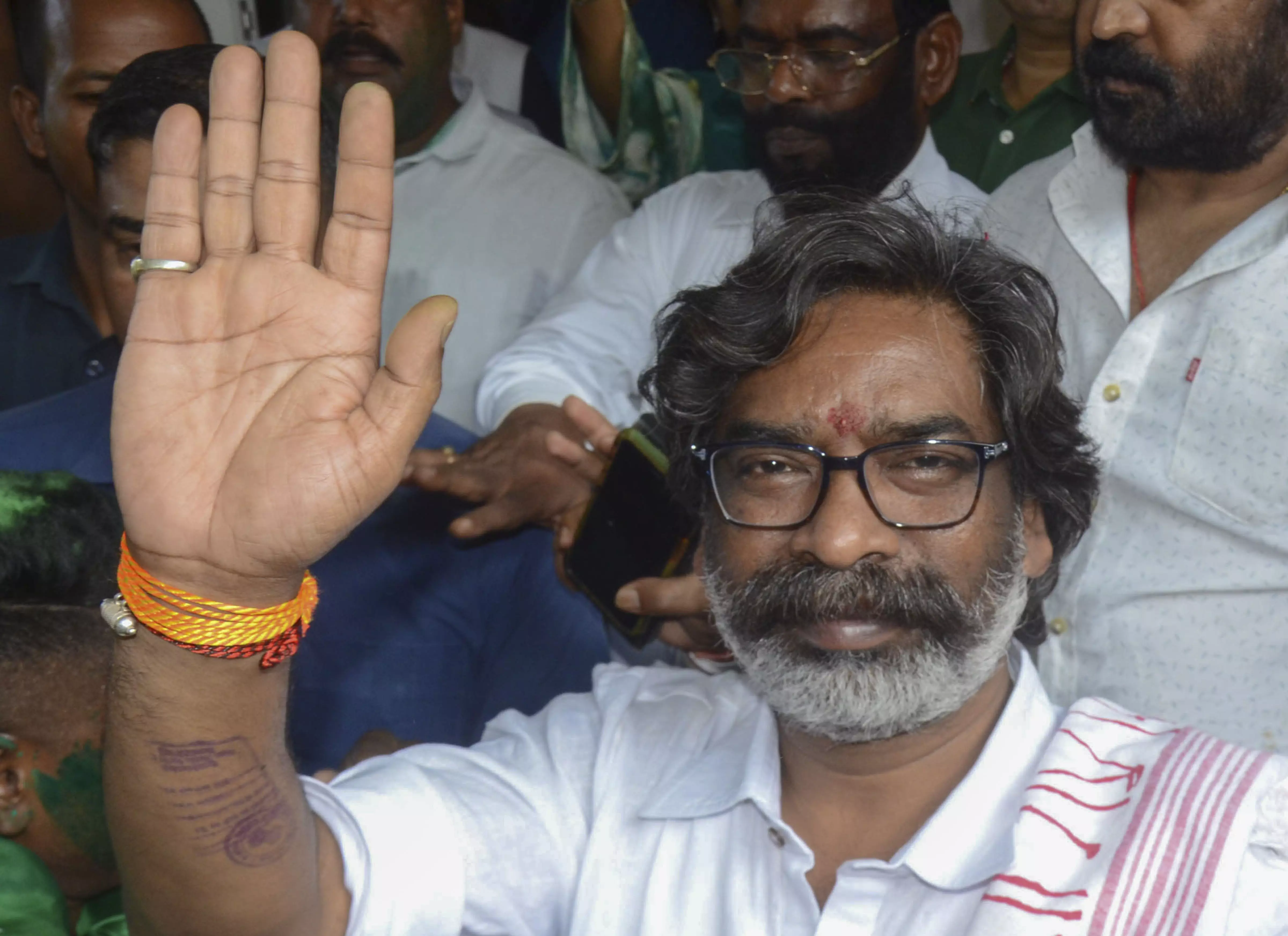 Jharkhand HC grants bail to ex-CM Hemant Soren in money laundering case