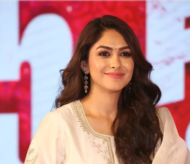Mrunal didn’t take a moment to say ‘yes’ Mrunal didn’t take a moment to say ‘yes’